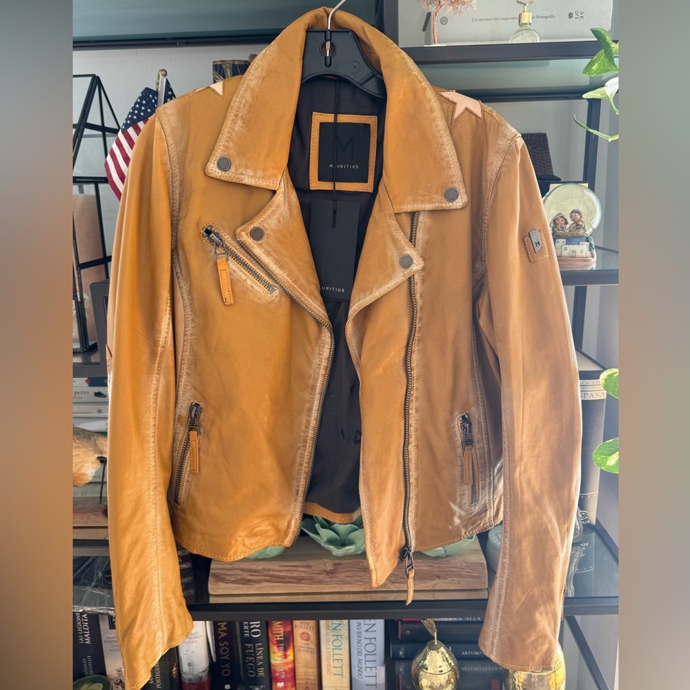 BNWT Mauritius Stars leather jacket